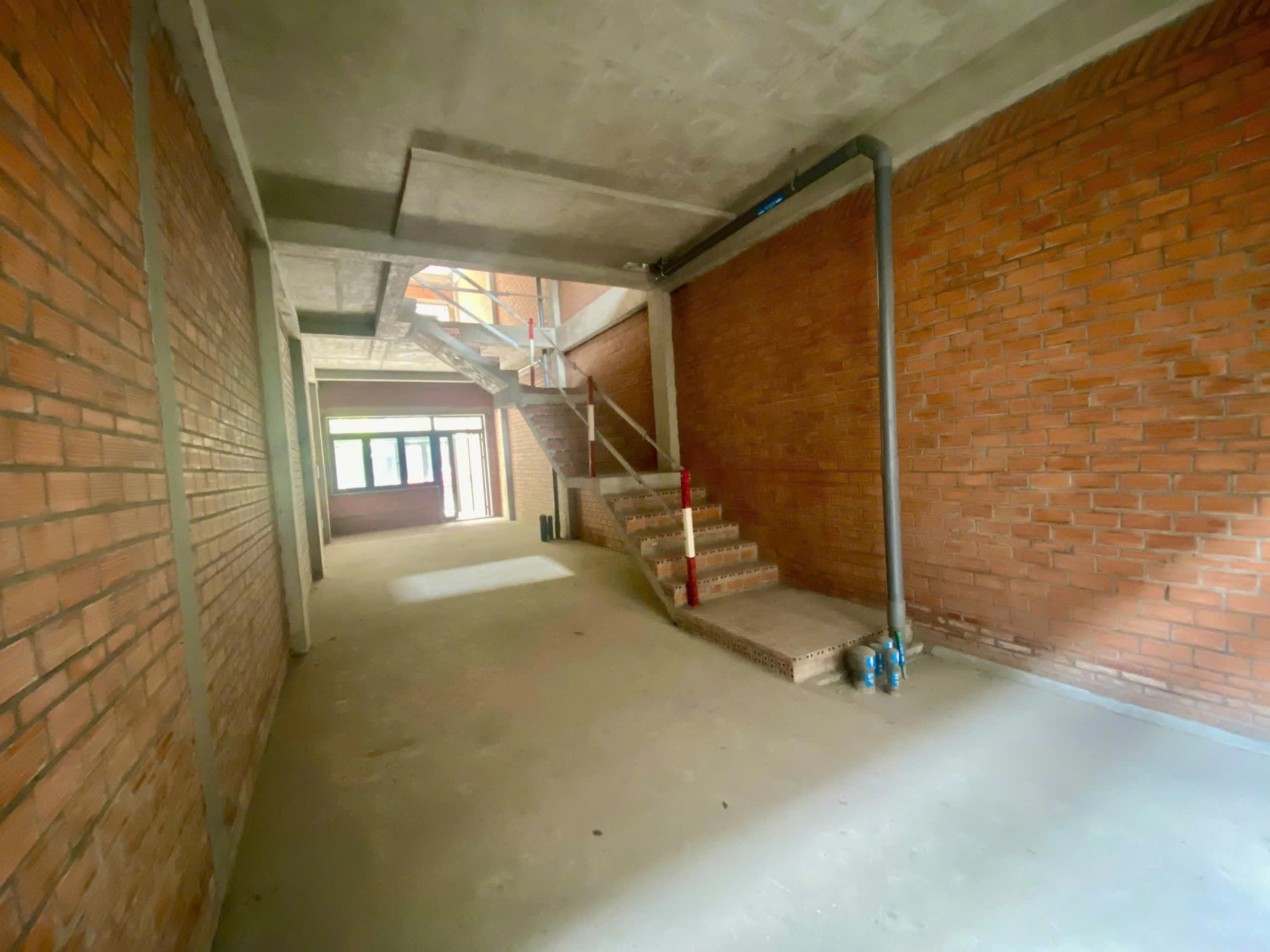 Nhà Phố 4 Tầng Bcons Uni Valley - Tài Sản Dòng Tiền Ngay Làng Đại Học