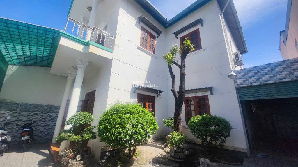 BIỆT THƯ SÂN VƯỜN -165m2 GIÁ NHỈNH 7 TỶ -LINH TÂY
