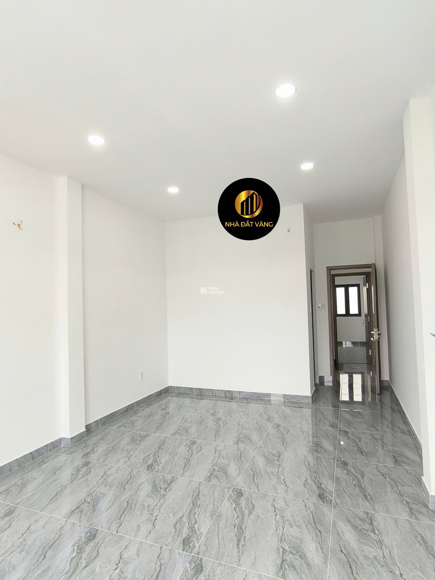 BÁN NHÀ PHỐ HỒ VĂN CỐNG THỦ DẦU MỘT, BÌNH DƯƠNG AN NINH ,CÓ SÂN ĐẬU Ô TÔ