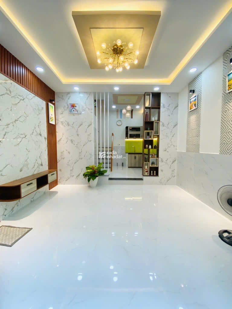 NHÀ ĐẸP 3 TẦNG BTCT, NGANG 4.3M , 4PN, SHR, HOÀN CÔNG, CHỈ 3,2T