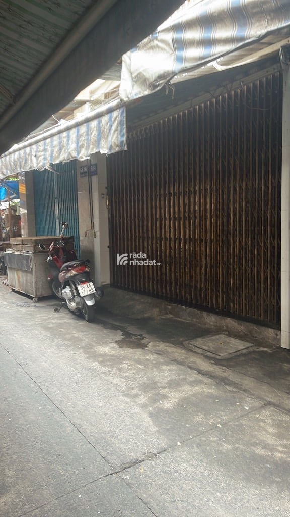 HÙNG VƯƠNG -P.1-Q.10- KHU CHỢ BUÔN BÁN LÊ HỒNG PHONG - 3 TẦNG - DT: 4.3*13m - CHỈ 11 TỶ 9