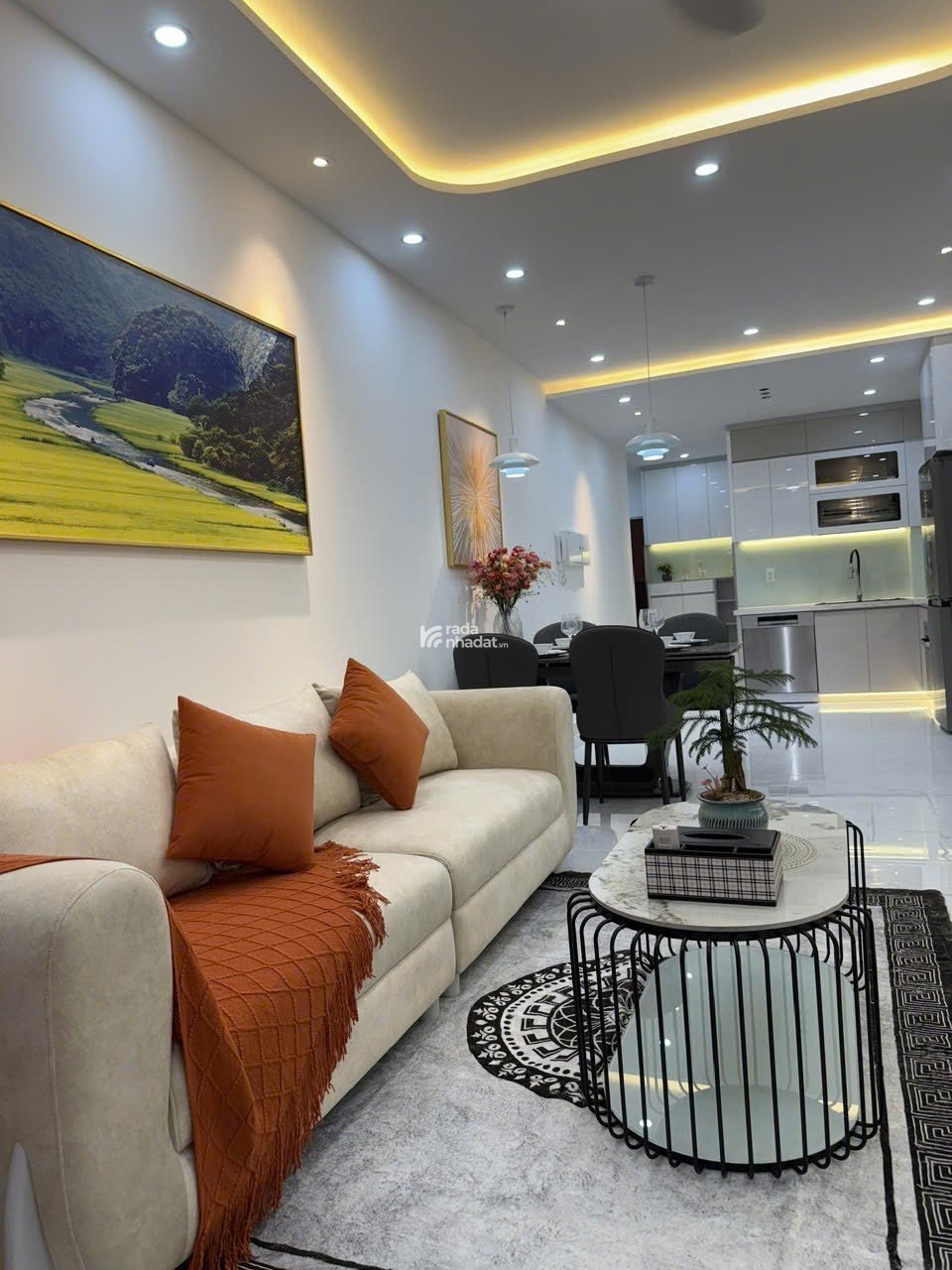 Bán nhanh căn hộ Sky garden 2, PMH, Q7, dt 81m2, tk 3PN nhà mới đẹp, giá chỉ 6,3 tỷ 