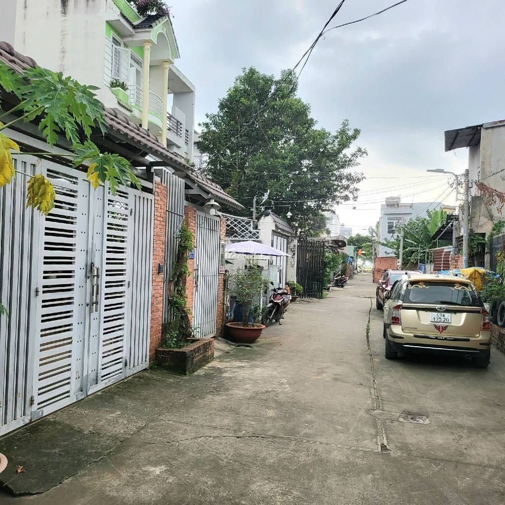 HẺM 6M XE HƠI - KHU VỰC DÂN TRÍ CAO – CÁCH 50M RA MẶT TIỀN LÊ VĂN THỊNH - 145.9M2 - GIÁ 12.9 TỶ
