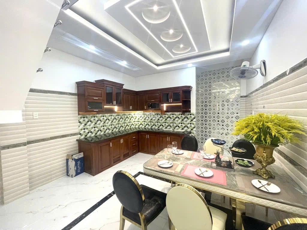 Nhà 4 tầng  Đường số 8  Thông Tây Hội  Gò Vấp  xe hơi vào nhà  4x16m  Giá 8.75 tỷ TL