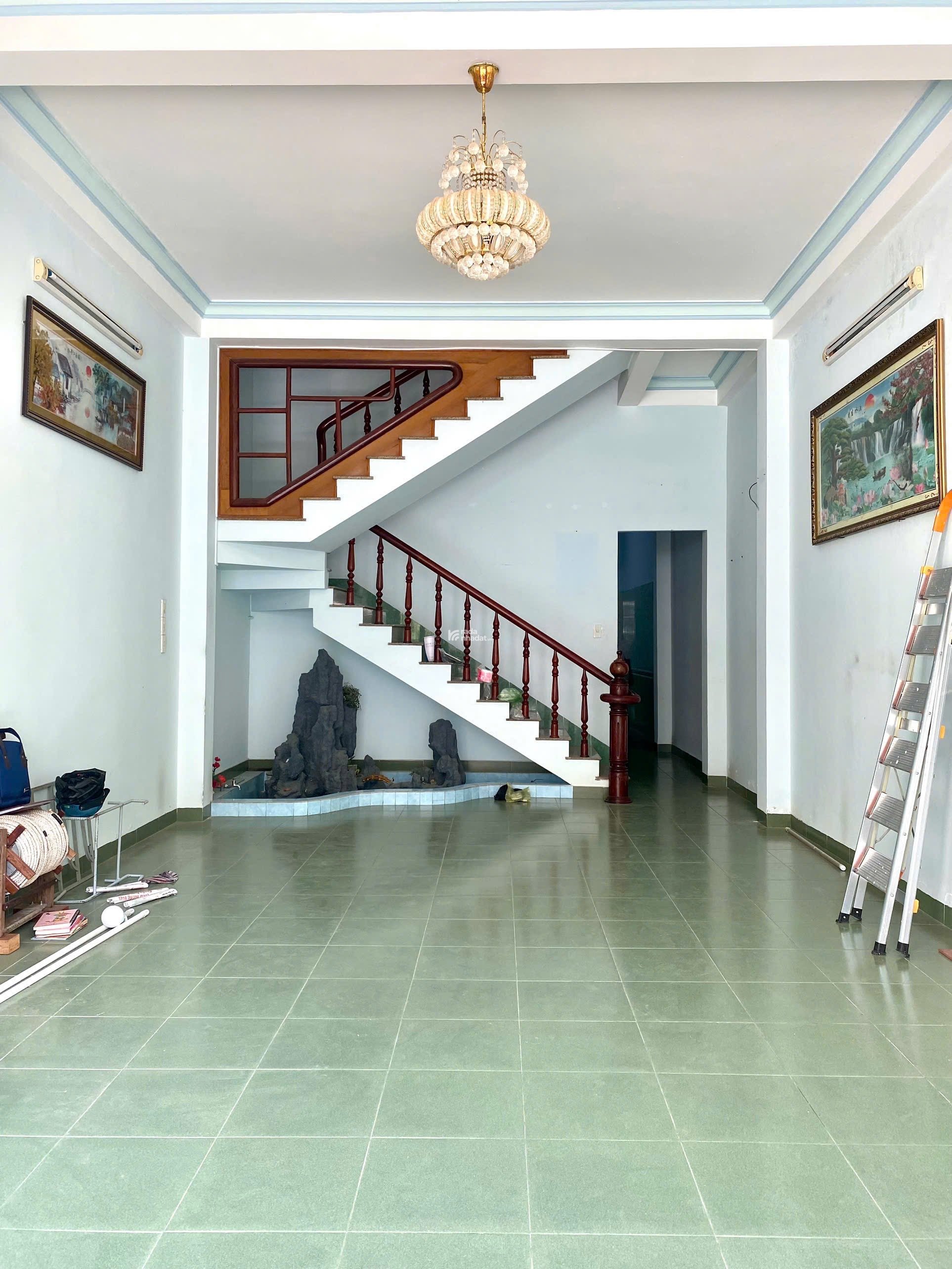 Nhà 4 tầng trung tâm vùng lõi Nha Trang cách biển 500 m . Chỉ 11 tỷ