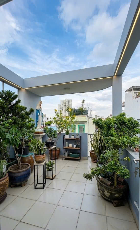 Bán nhà Lý Chính Thắng, QUẬN 3, DT 3.4 x 7.5m, giá 7.5 tỷ