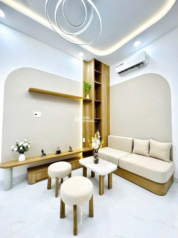 Bán nhà căn góc Nguyễn Trọng Tuyển, siêu phẩm nhà mới , chỉ 5.9 tỷ TL