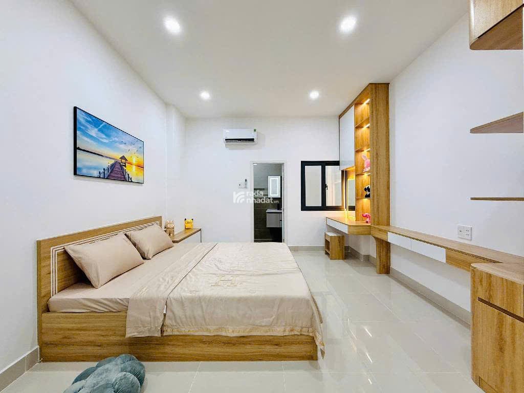  GÒ VẤP - NGAY CÔNG VIÊN LÀNG HOA - 4 TẦNG - 63M2 NỞ HẬU - HXH- NHÀ MỚI FULL NỘI THẤT CAO CẤP