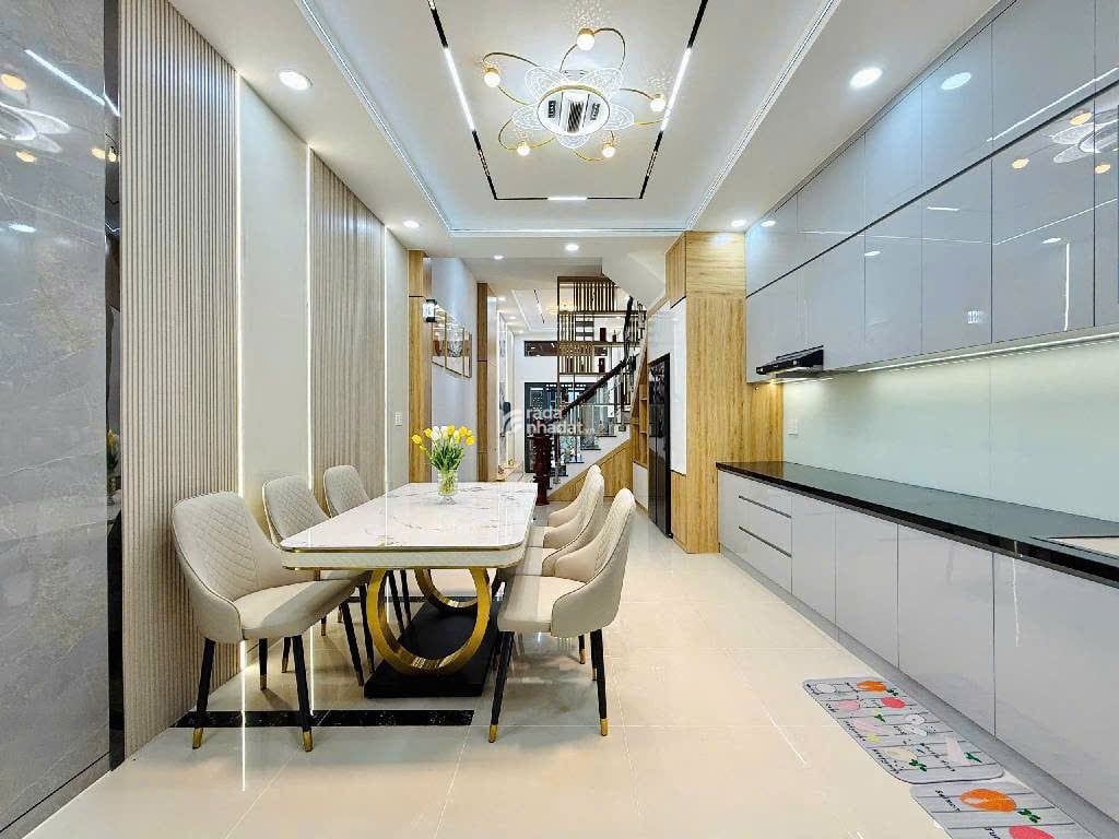  GÒ VẤP - NGAY CÔNG VIÊN LÀNG HOA - 4 TẦNG - 63M2 NỞ HẬU - HXH- NHÀ MỚI FULL NỘI THẤT CAO CẤP