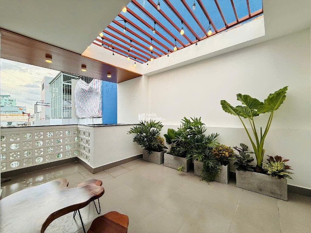  GÒ VẤP - NGAY CÔNG VIÊN LÀNG HOA - 4 TẦNG - 63M2 NỞ HẬU - HXH- NHÀ MỚI FULL NỘI THẤT CAO CẤP