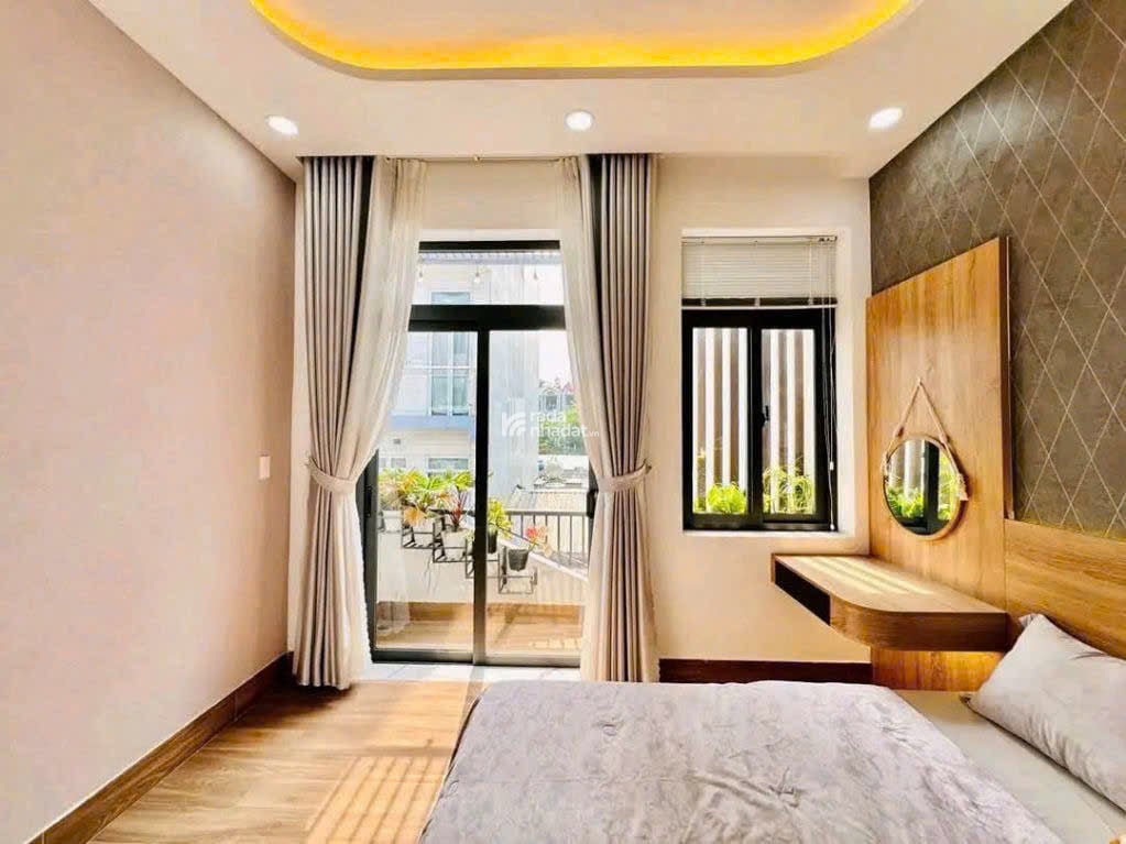 Sang Úc định cư, bán nhà 46m2 xây 3 tầng đường Trần Thị Cờ, Q12. Hẻm 8m. Sổ chính chủ