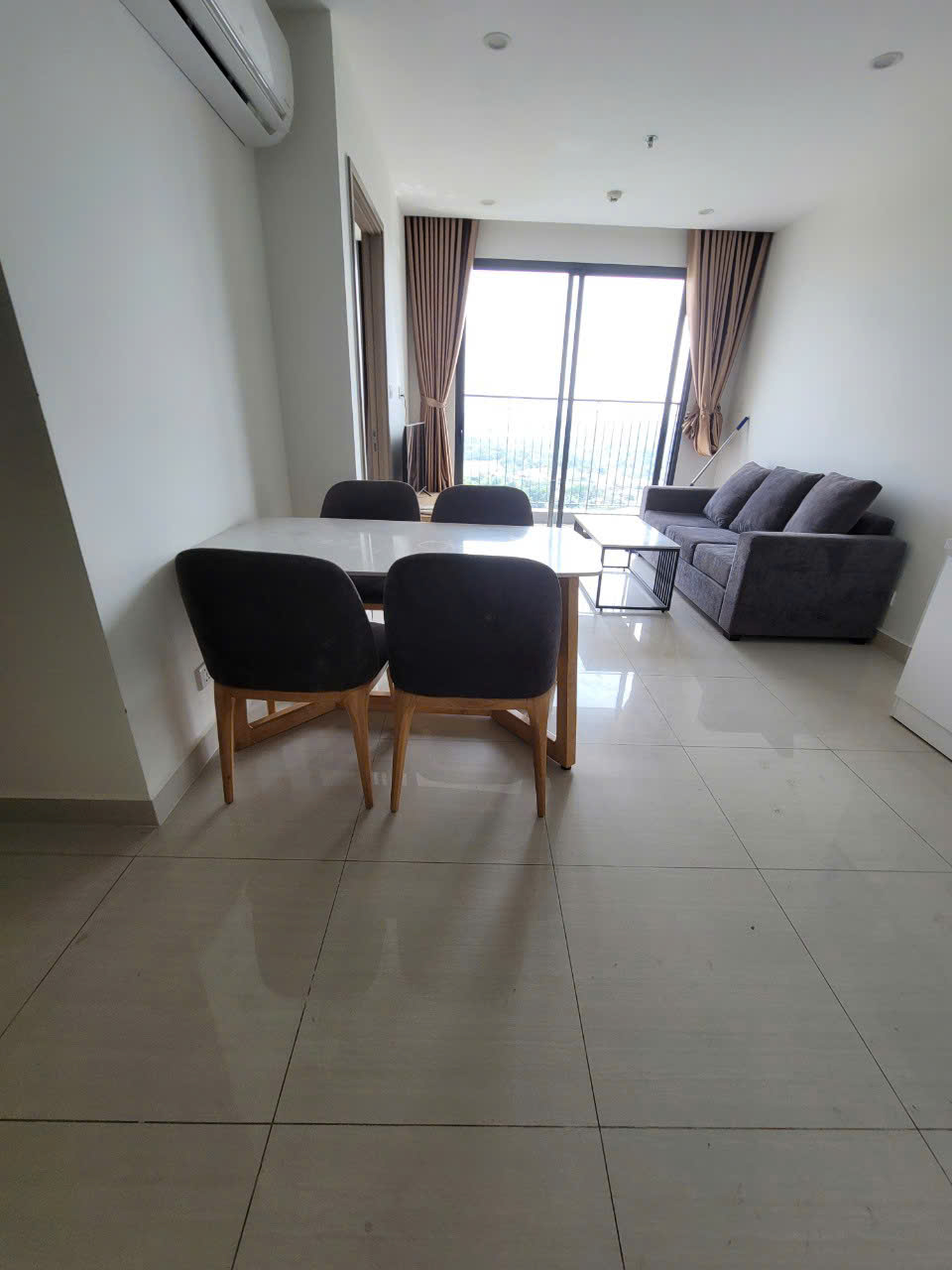 CHO THUÊ S1.07.2003 2PN 2WC GIÁ GIẢM CÒN 7 TR5 FULL NỘI THẤT