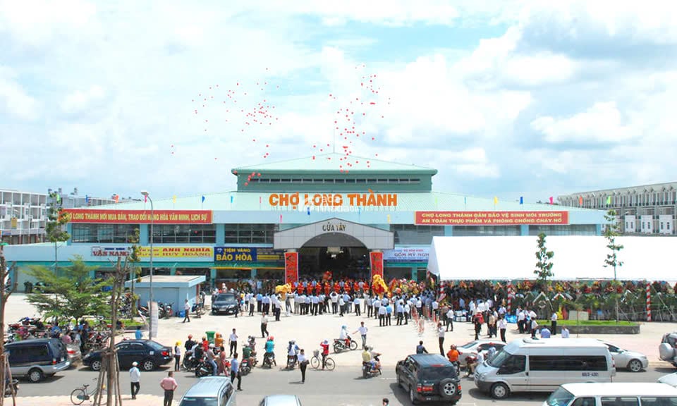 BÁN LÔ 100M2 MẶT TIỀN ĐƯỜNG TÔN ĐỨC THẮNG - GIÁ 18 TRIỆU/M2 - SỔ HỒNG SẴN - THỔ CƯ 100%