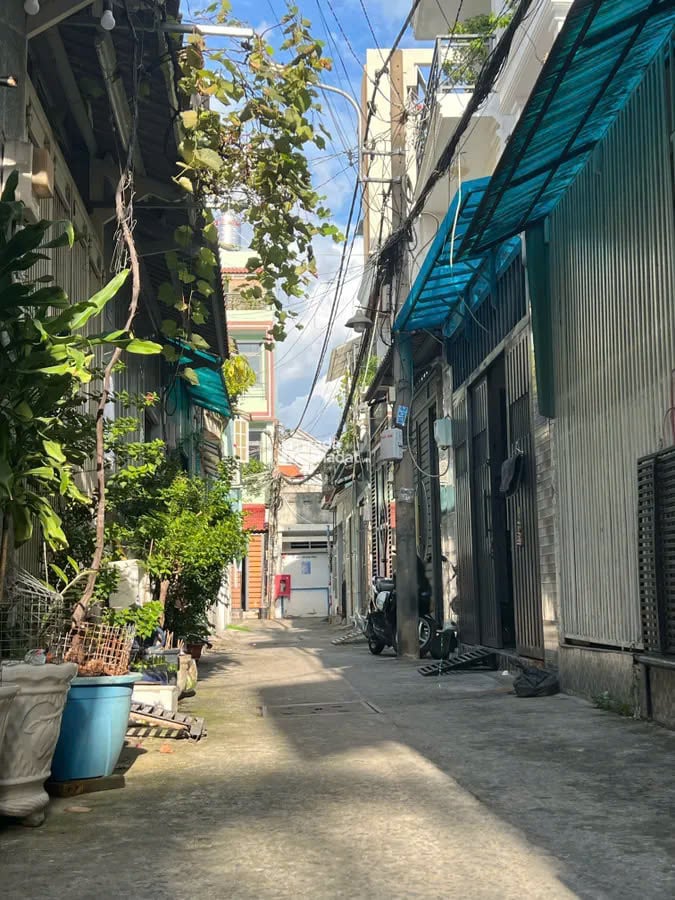 Nhà 5 tầng Lê Trung Đình, 32m2, gần AEON Tân Phú, chỉ 4.98 tỷ TL