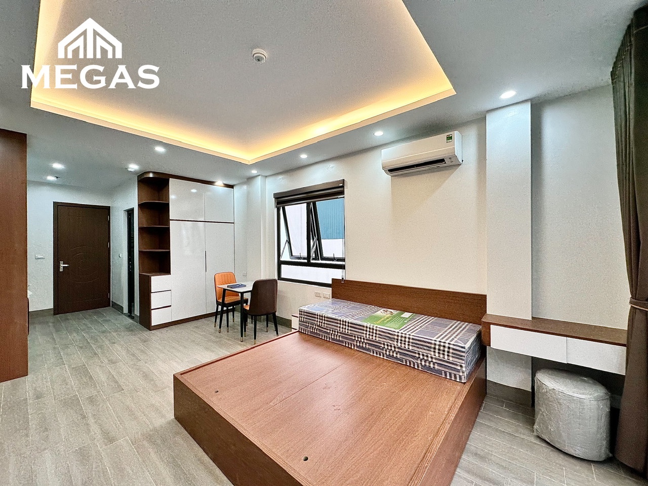 CĂN HỘ STUDIO MỚI FULL NỘI THẤT OTO ĐỖ CỬA HỒ TÙNG MẬU, GOLKMARK CITY