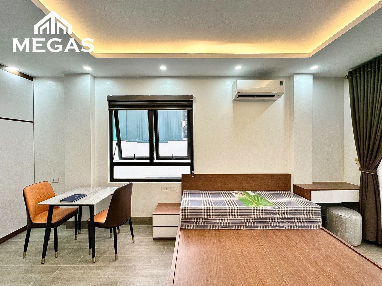 CĂN HỘ STUDIO MỚI FULL NỘI THẤT OTO ĐỖ CỬA HỒ TÙNG MẬU, GOLKMARK CITY