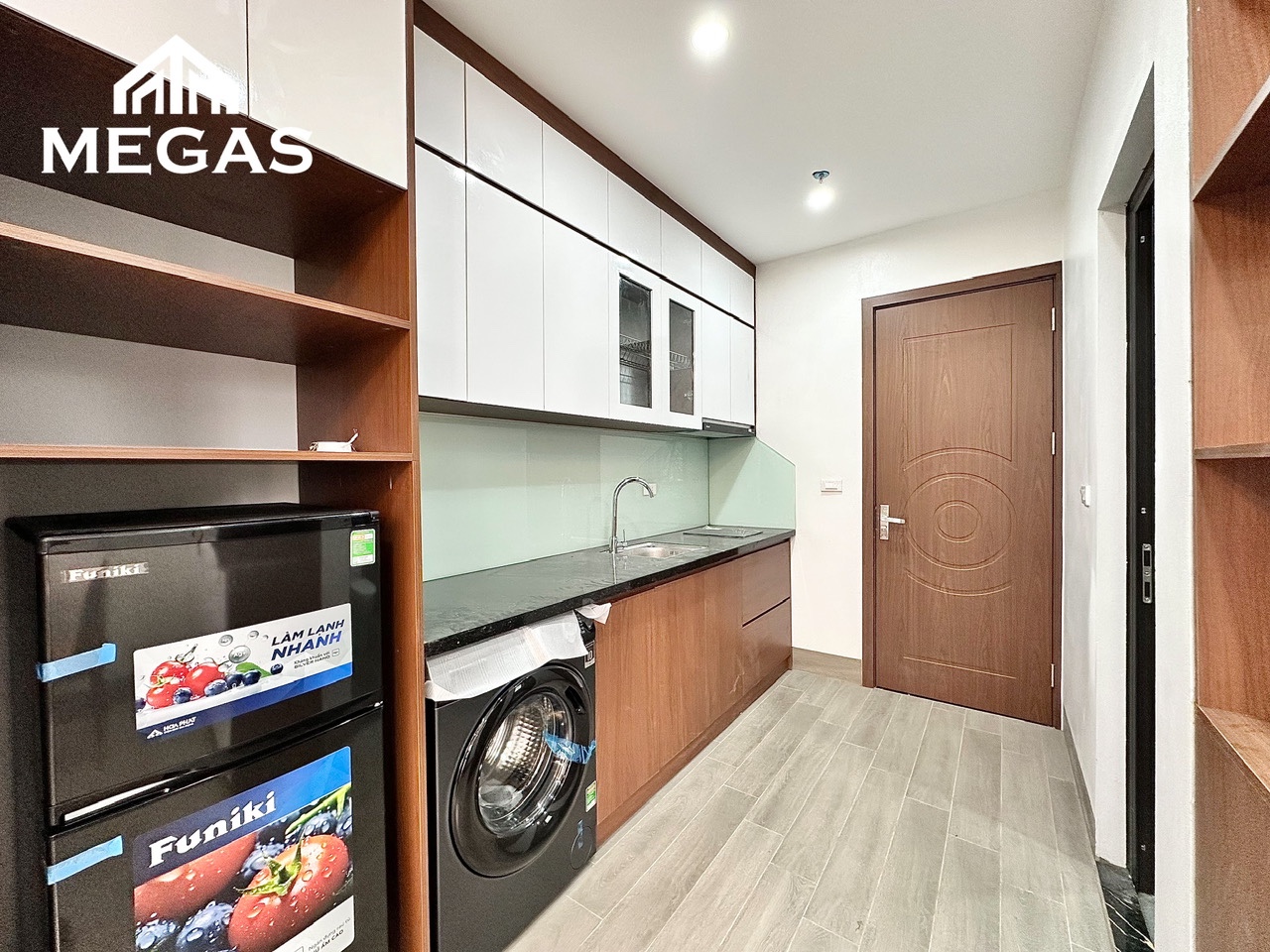 CĂN HỘ STUDIO MỚI FULL NỘI THẤT OTO ĐỖ CỬA HỒ TÙNG MẬU, GOLKMARK CITY