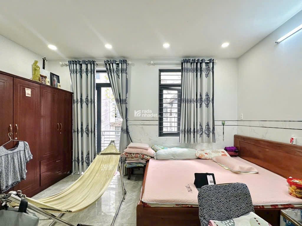 PHAN XÍCH LONG PHÚ NHUẬN - LÔ GÓC - 4 TẦNG - NGANG HƠN 5M - SỔ A4 - CHỈ 6.85 TỶ