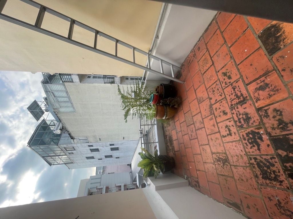 GIÁP Q10 - HXH TRÁNH - 4 TẦNG- Lý Thường Kiệt- Tân Bình- DT: 30m2 - 6 tỷ 5