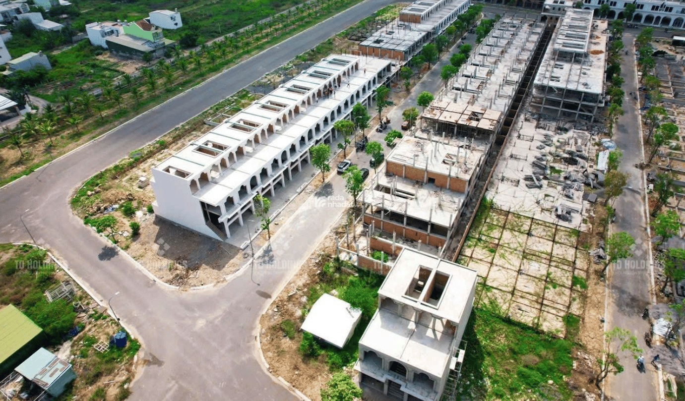 BÁN NHÀ PHỐ MOZZADISO GÓI 6 MỸ GIA SỠ HỮU NHÀ PHỐ NGAY TRUNG TÂM CHỈ VỚI 2 TỶ 1