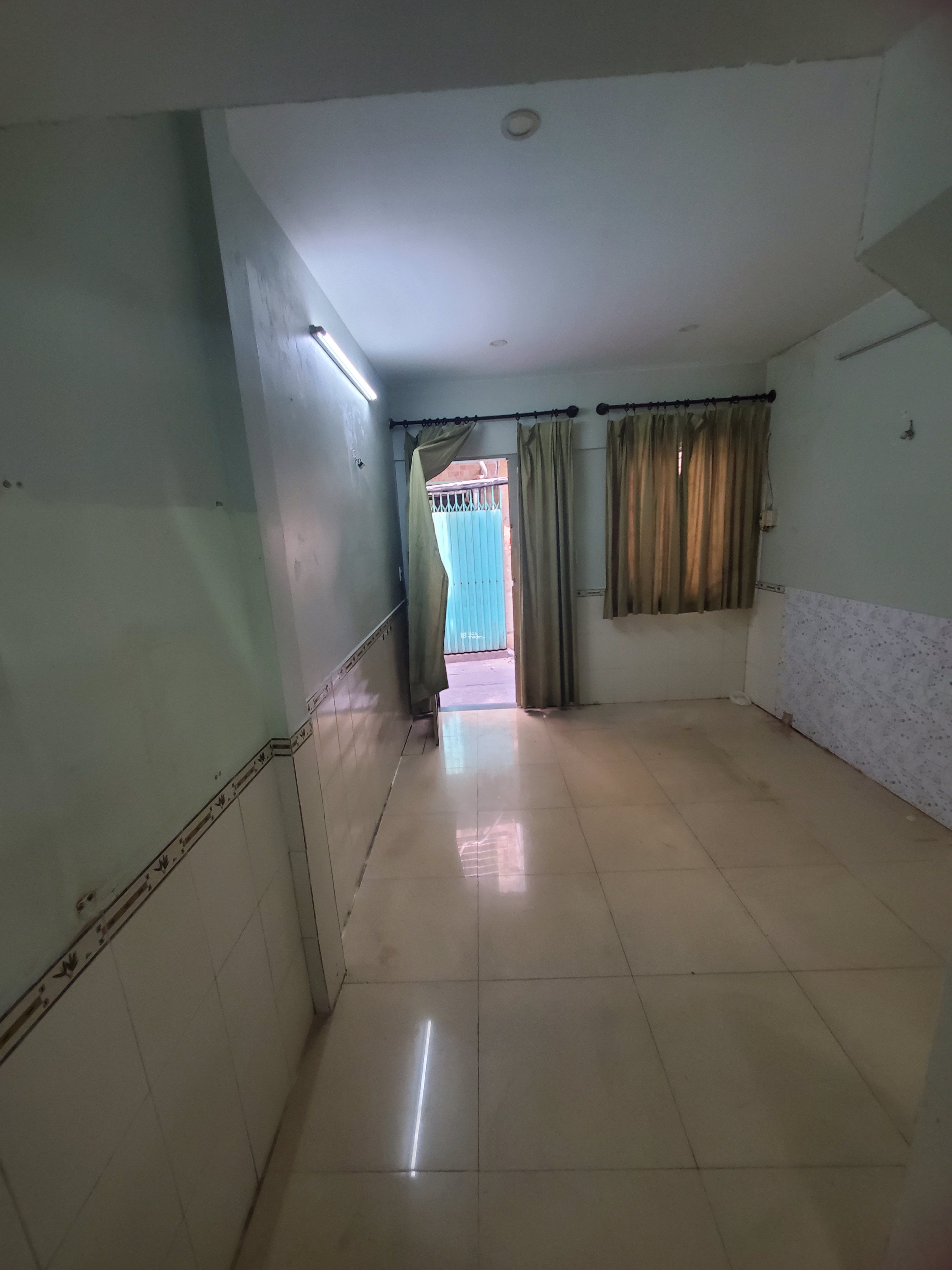  CHO THUÊ NHÀ CHÍNH CHỦ - TĂNG BẠT HỔ HẺM 3M DTSD 56M2 2PN 1 GÁC LỮNG 1 WC CHỈ 10TR. 