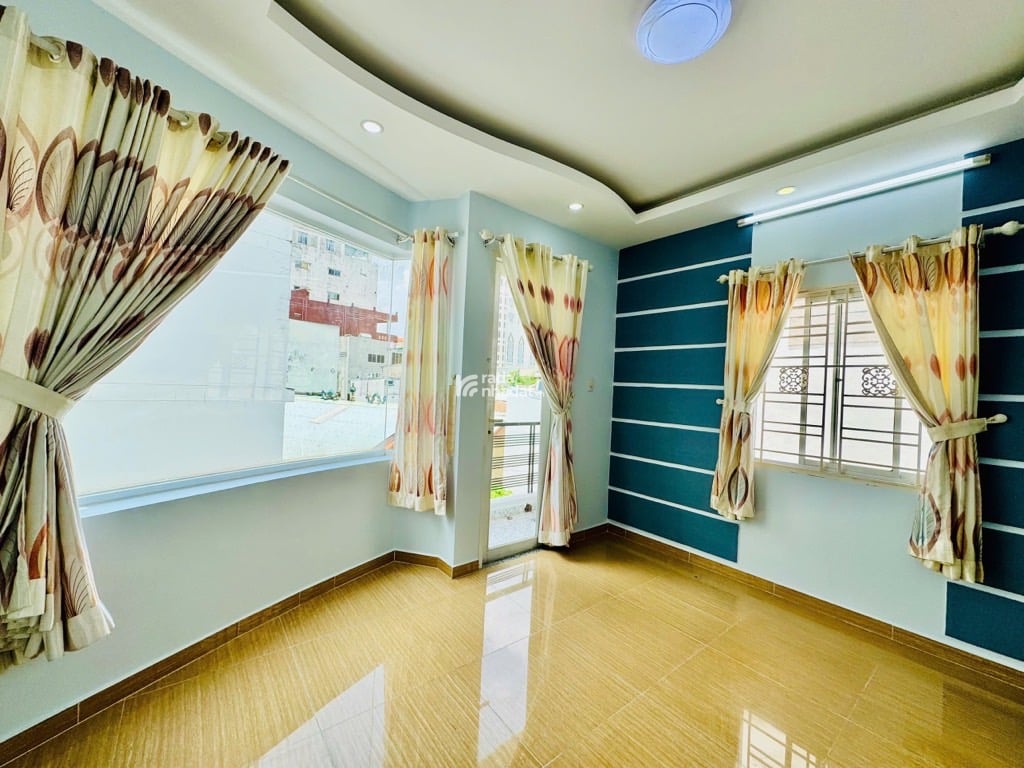 Bán nhà Phan Đăng Lưu, Phú Nhuận, căn góc 3 mặt thoáng, giá 7.85 tỷ