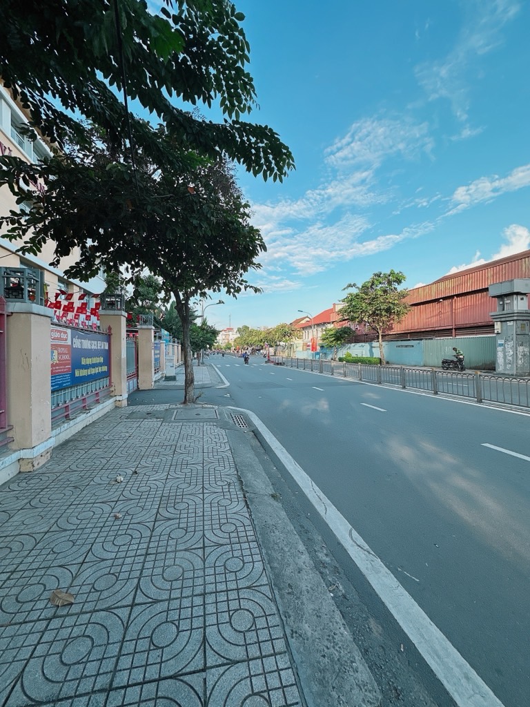 vị Trí : Khu VIP Dân Trí, Mặt tiền ngay trường Văn Thân, Hậu Giang, Minh Phụng ,
