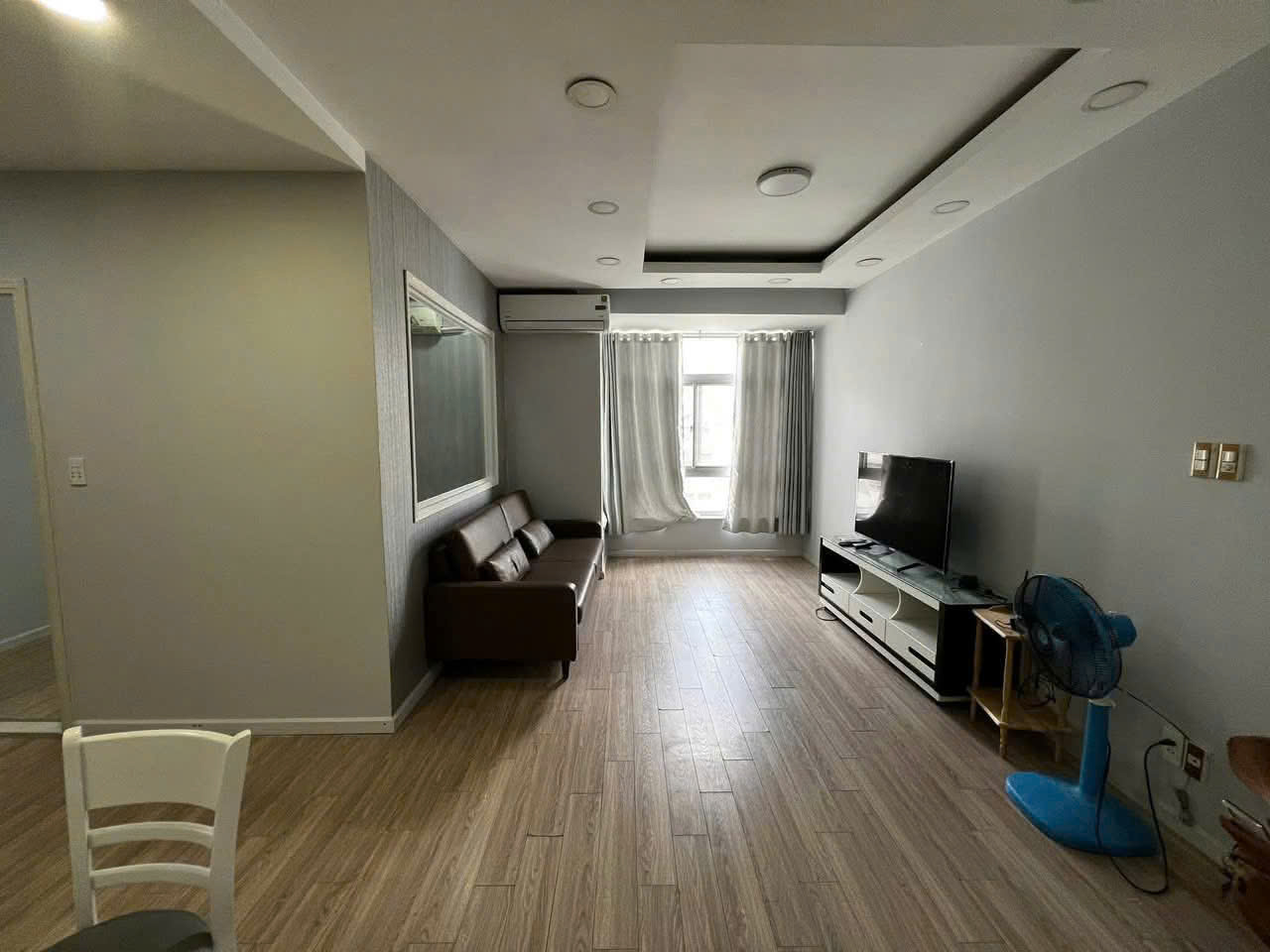 Bán căn hộ giá tốt Sky Garden, PMH, Q7, 3 phòng, diện tích lớn