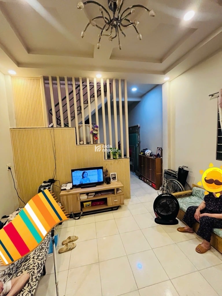 Nhà Hẻm Xe Hơi - Âu Dương Lân - Quận 8 - ngang 4m3  -  Hiện Hữu - chỉ nhỉnh 3ty