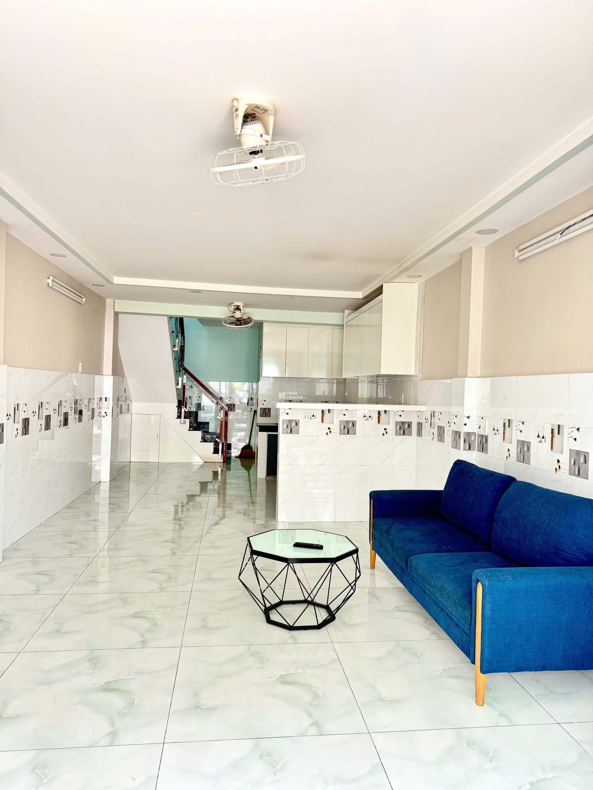 Bán nhà Quận 8 (hẻm xe hơi đường Phú Định - Q8); 4x11m; 1 lầu; 2PN; 2WC; sổ hồng; 4,89 tỷ