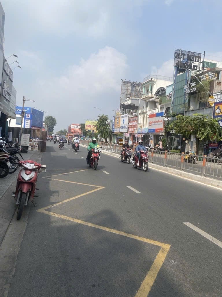 Mặt tiền kinh doanh  dòng tiền 30tr/tháng  Phan Văn Trị  P7  Gò Vấp  5x21m  Giá 18.9 Tỷ 