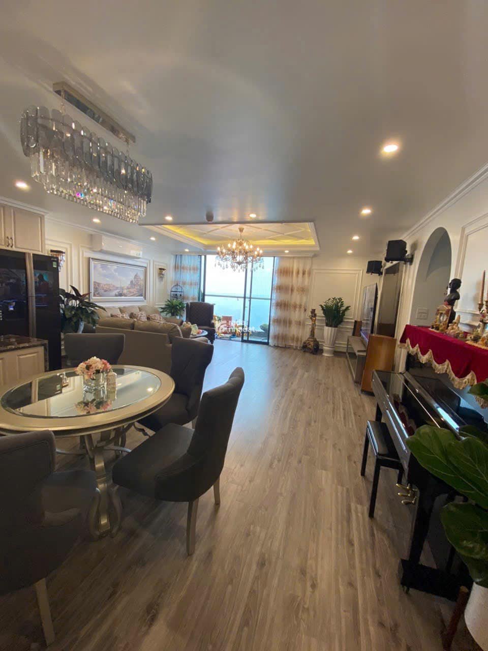 Chính chủ bán căn hộ 3 ngủ The Nine, Phạm Văn Đồng, Cầu Giấy DT 100m2, giá 8 tỷ, nội thất nhập khẩu
