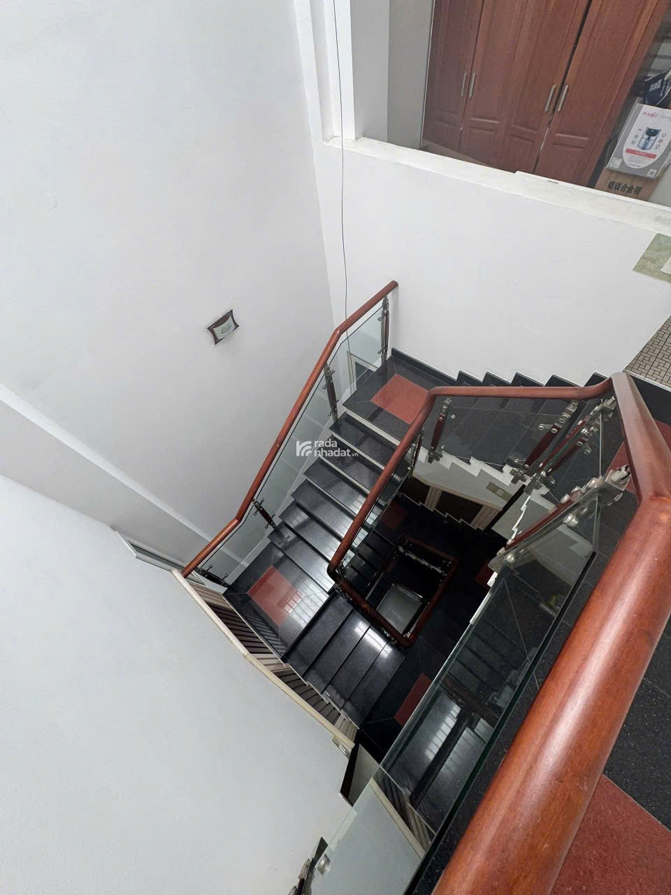 Bán nhà mặt tiền Dân Chủ, 64m2, 4 tầng, full nội thất, chỉ 11 tỷ TL