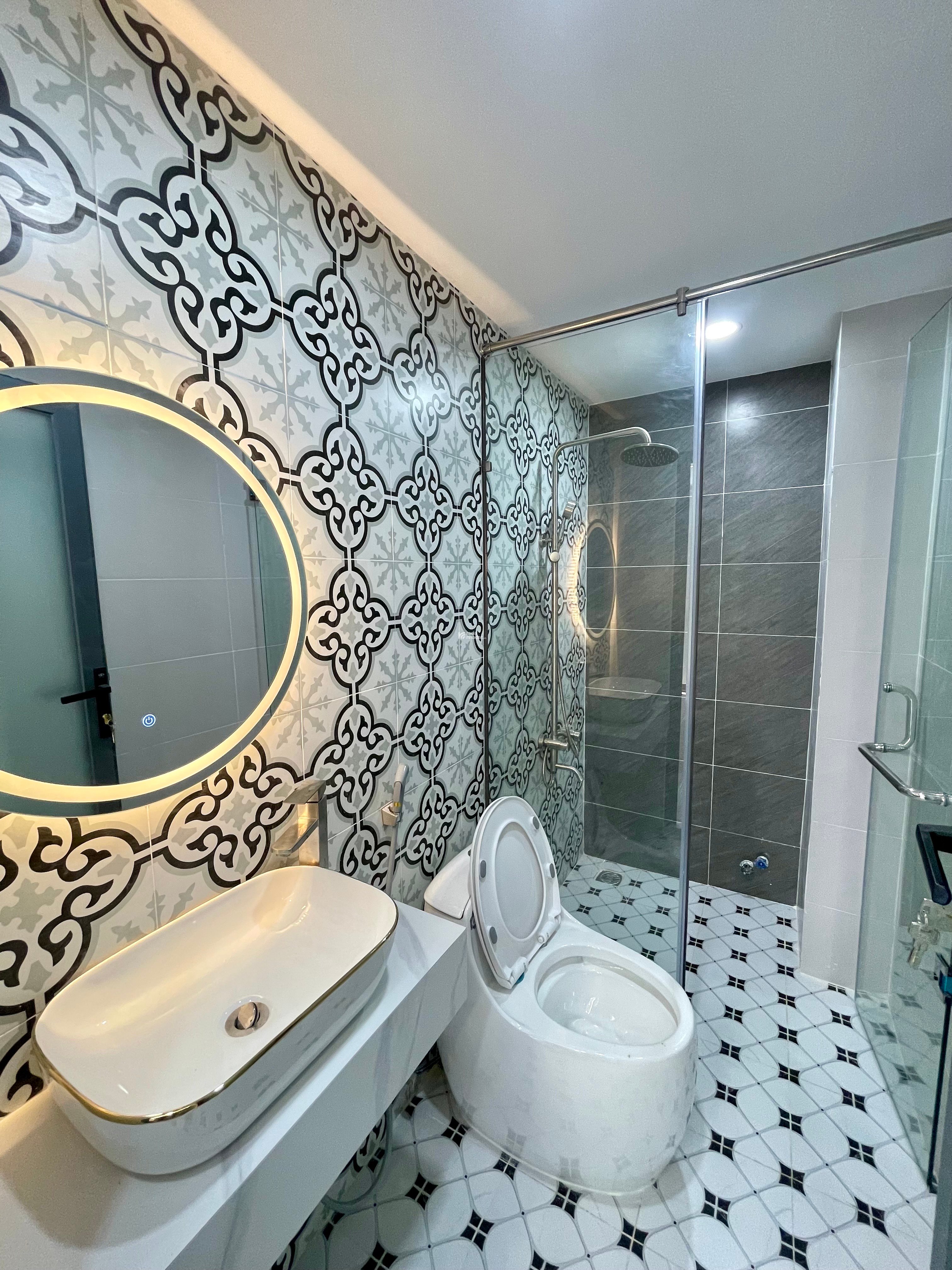 NHÀ ĐẸP 3 TẦNG - NGANG 5.2M DÀI13M - FULL NỘI THẤT, 4PN - KẾ BÊN EMART 2 - CHỈ 6.9 TỶ TL.