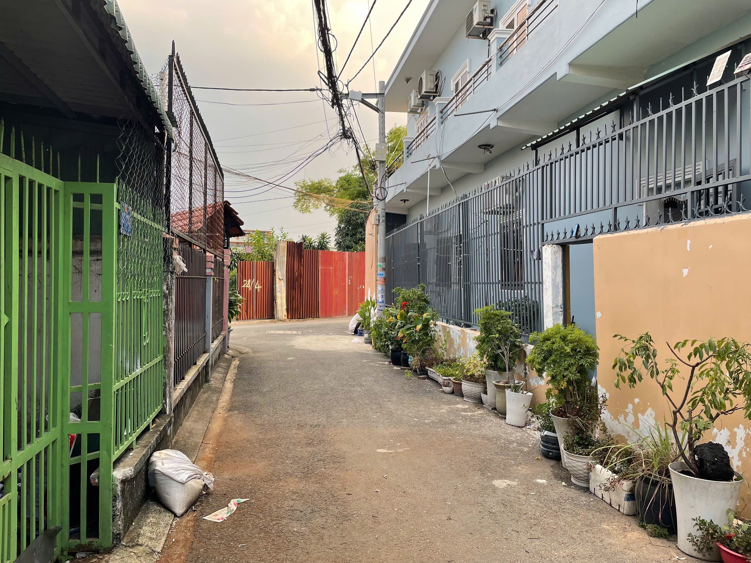  NHÀ MỚI Ở NGAY 6 TẦNG GẦN CHỢ THẠNH XUÂN – KHU NHÀ PHỐ CAO CẤP – ĐƯỜNG XE TẢI – CHỈ 6.6 TỶ 