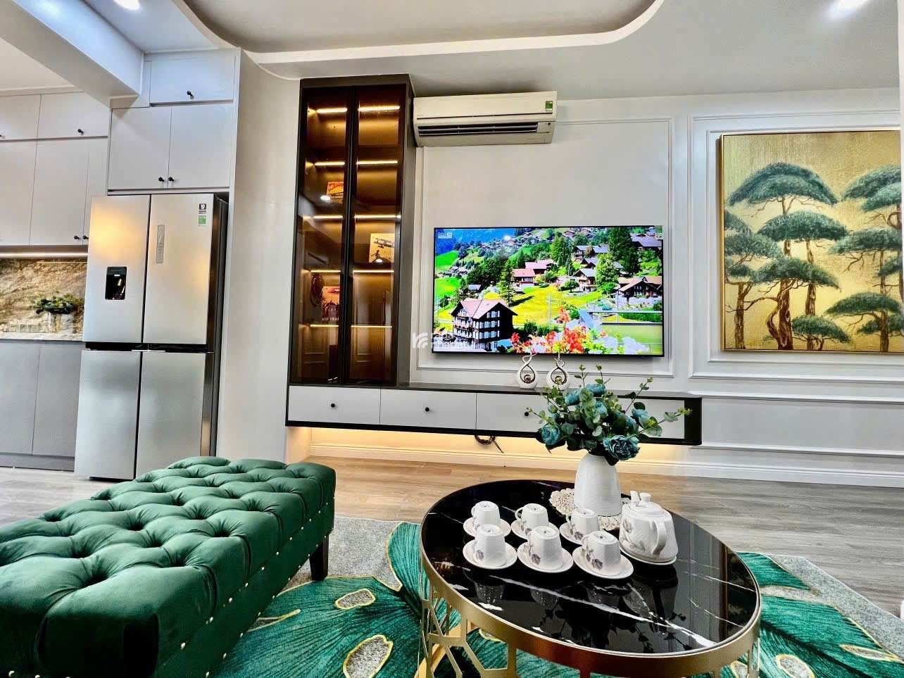 Bán nhanh căn hộ hoa hậu duy nhất 143m2 tại Comatce Tower full NT xịn Giá 7.8 tỷ có thương lượng