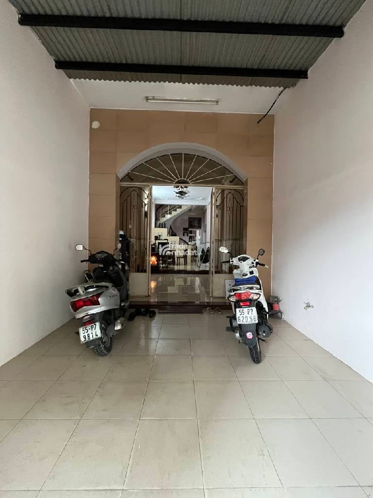 NGAY SÁT QUẬN 10, MTKD LONG HƯNG, TÂN BÌNH, 90M2 TIỆN XÂY. GIẢM 350TR CHỈ 23.5T TL