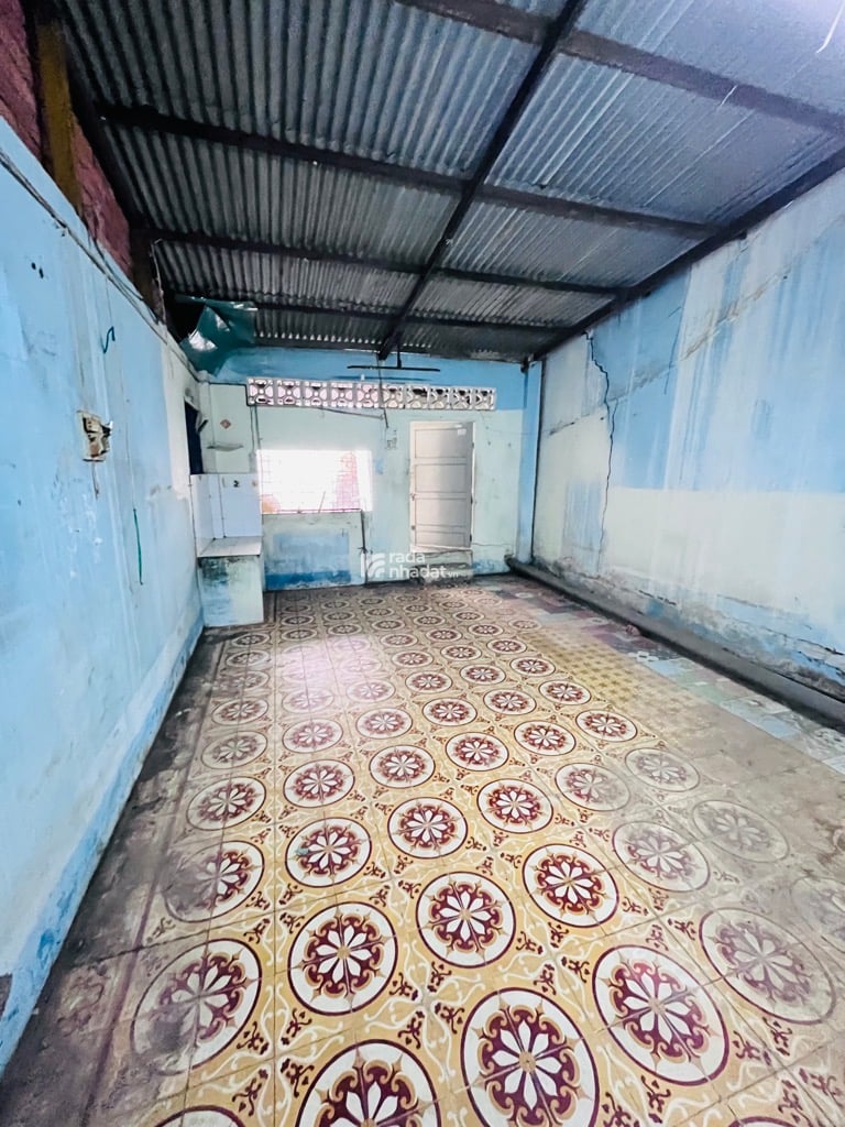 Bán Nhà Nát Đào Cam Mộc, 95m2(4.3x22m), Khu Hiện Hữu 7 Tỷ 200Tr Quận 8