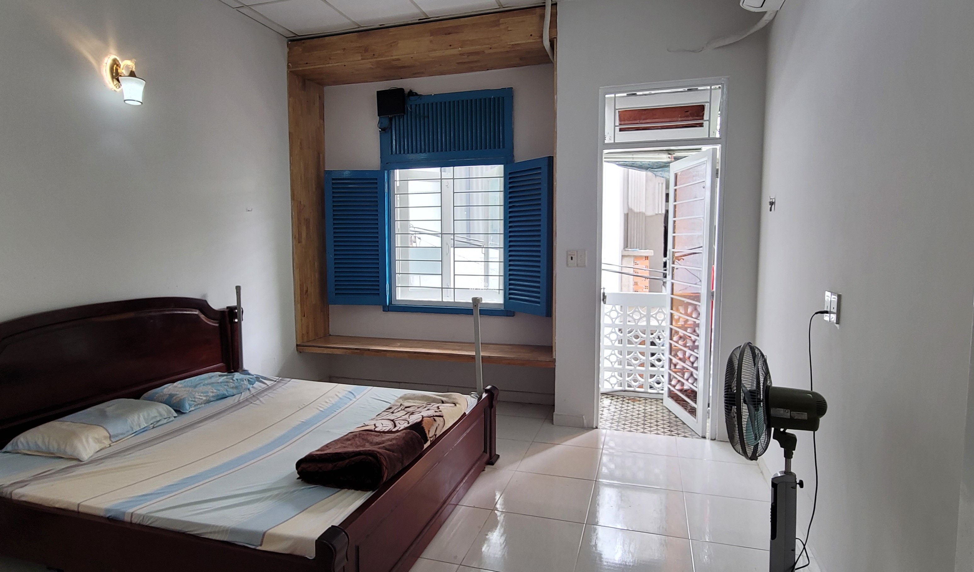 Bán nhà đường Nguyễn Hữu Tiến, Tân Phú 