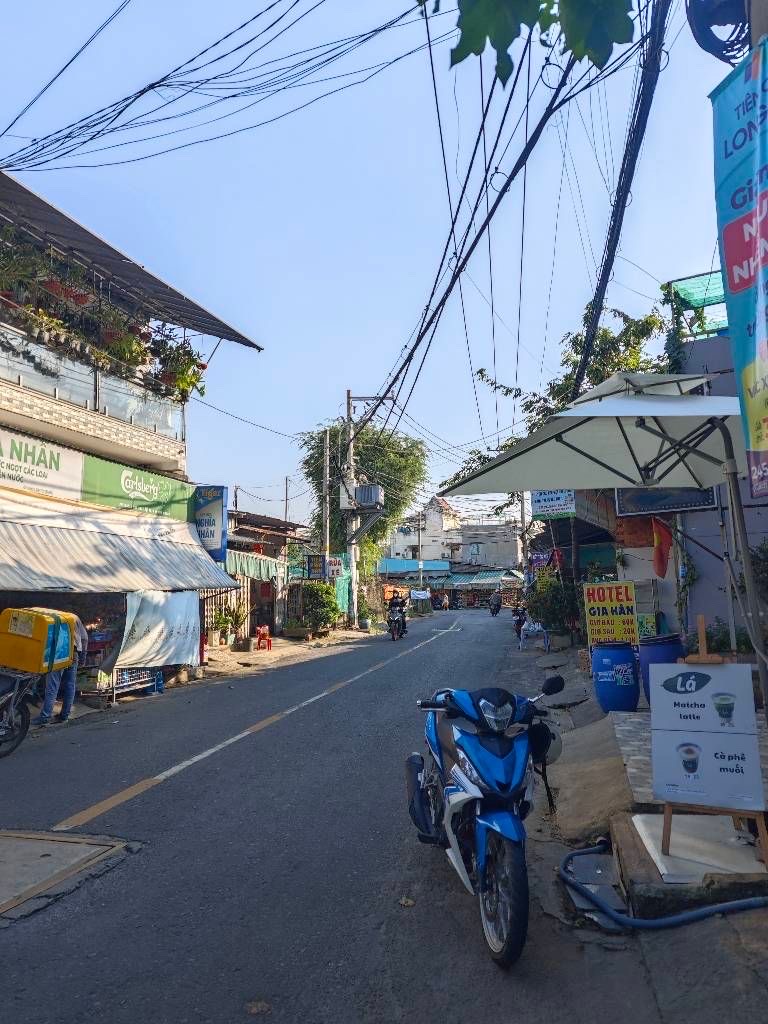 MẶT TIỀN HỒ VĂN LONG - NGAY NGUYỄN THỊ TÚ - KINH DOANH ĐỈNH - SẴN DÒNG TIỀN