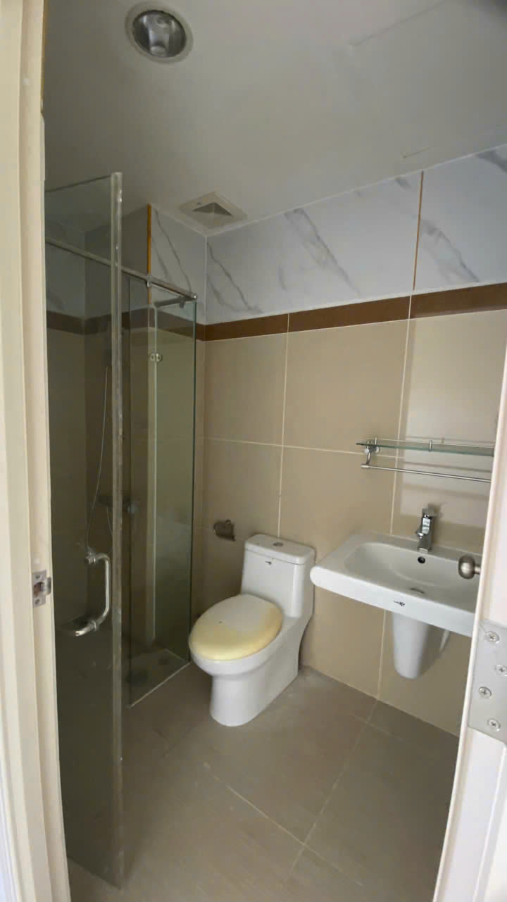 Bán căn sổ hồng 75m2 2PN2WC 3,2 tỷ siêu rẻ tại Era Town Đức Khải Quận 7 inbox em tư vấn xem nhà