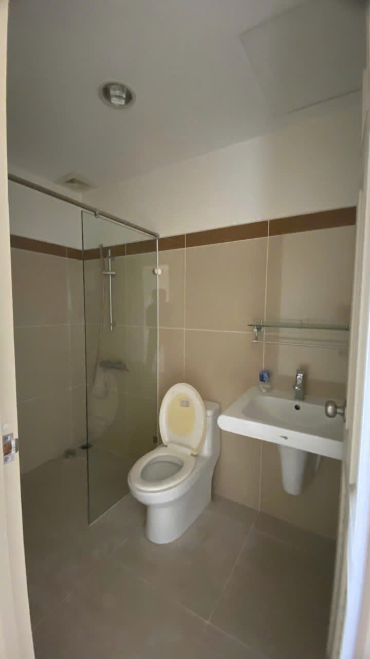 Bán căn sổ hồng 75m2 2PN2WC 3,2 tỷ siêu rẻ tại Era Town Đức Khải Quận 7 inbox em tư vấn xem nhà