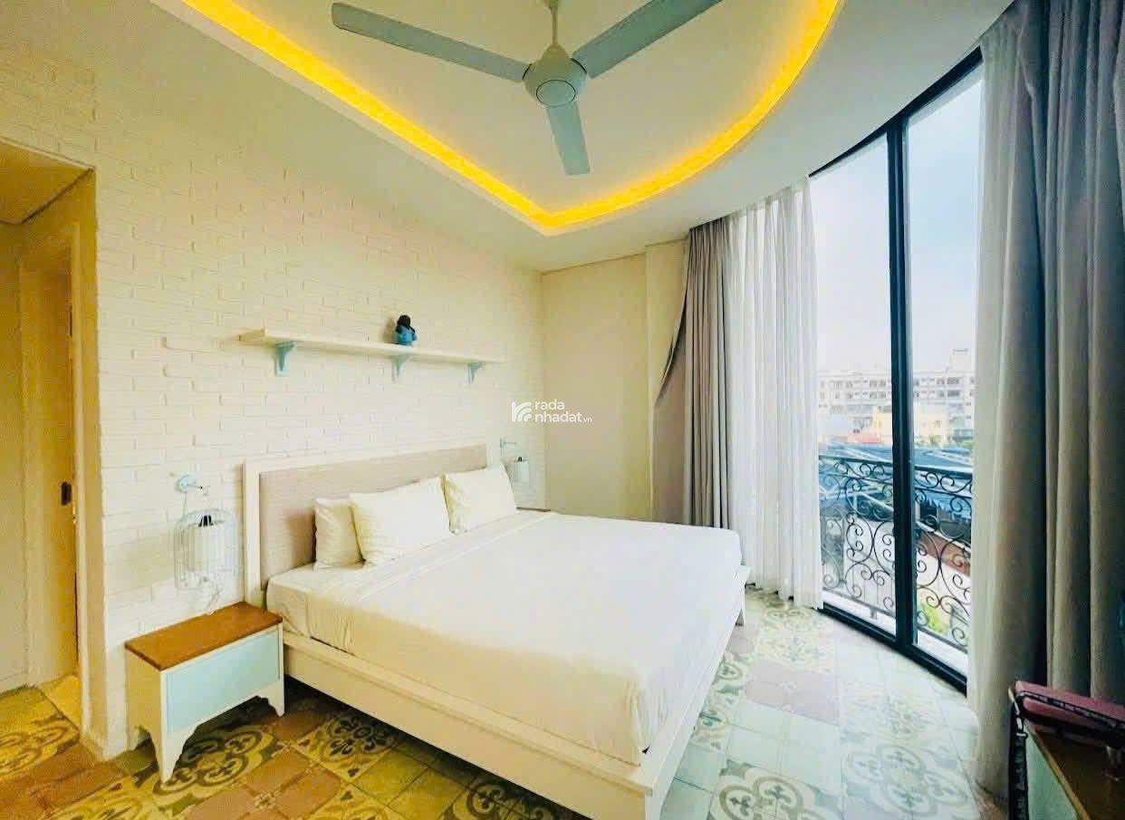 Giá TỐT 80 tỷ! Bán GẤP CHDV 5 tầng Đ. Nguyễn Cửu Vân Q. BT 16x17m.