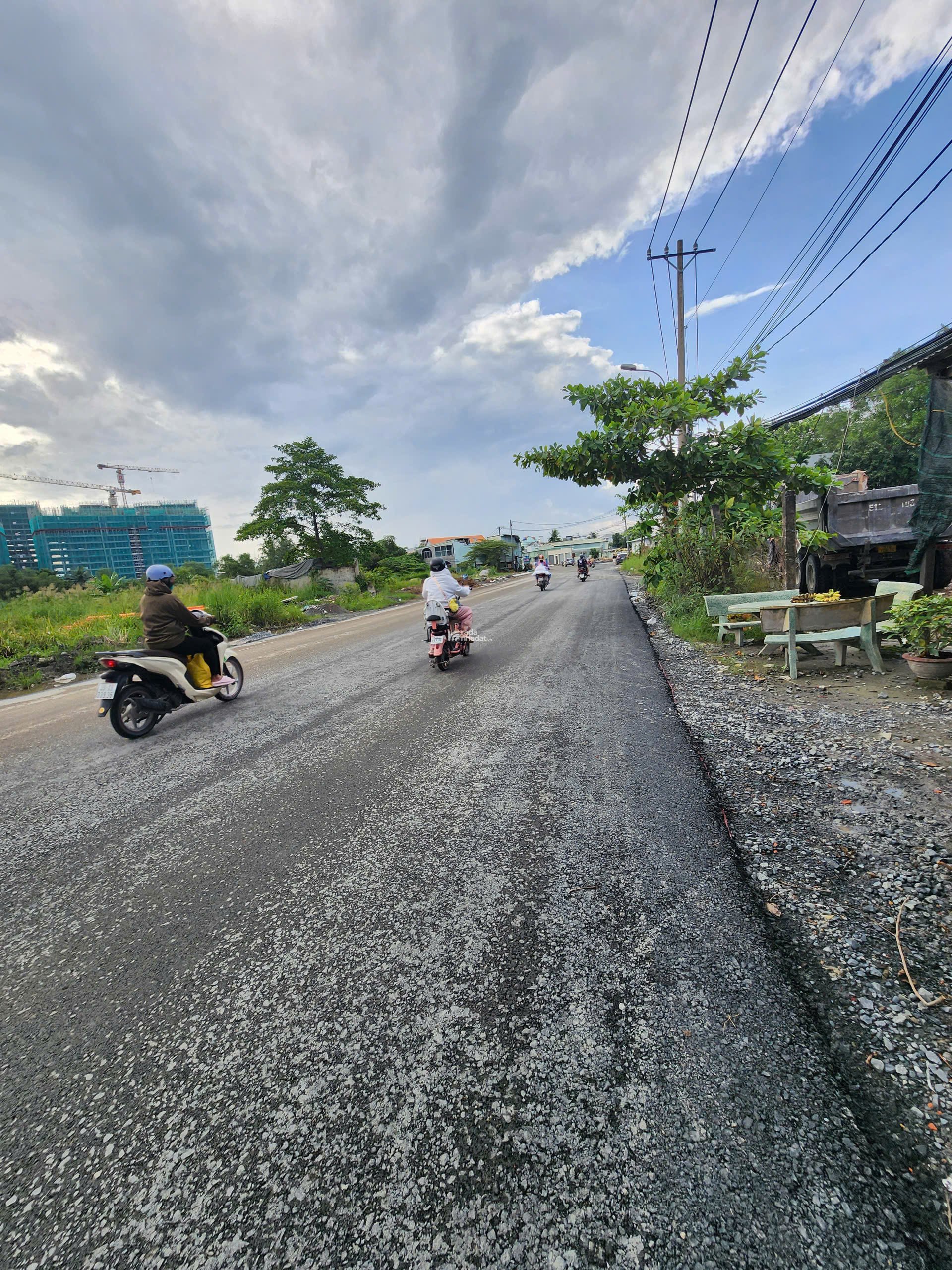  BÁN NHANH MT ĐƯỜNG LÒ LU, NGANG 10M, DIỆN TÍCH 215M2, GIÁ 32 TỶ 