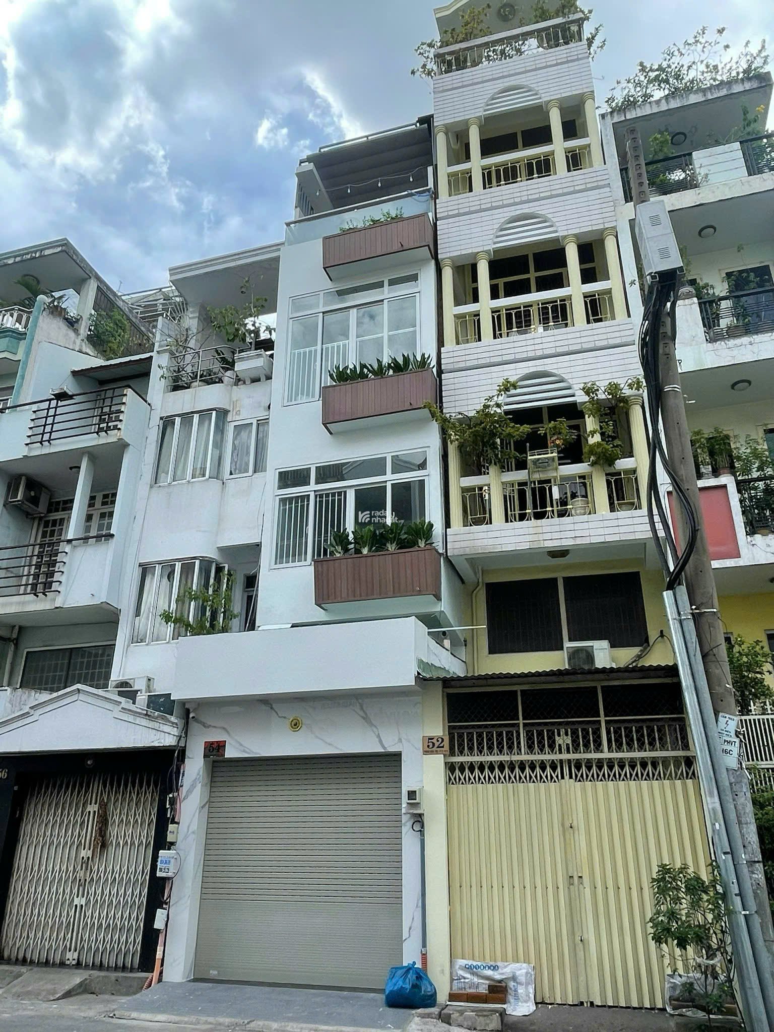 Bán gấp nhà giá rẻ Q10 trệt 3 lầu ST giá 3.6 tỷ