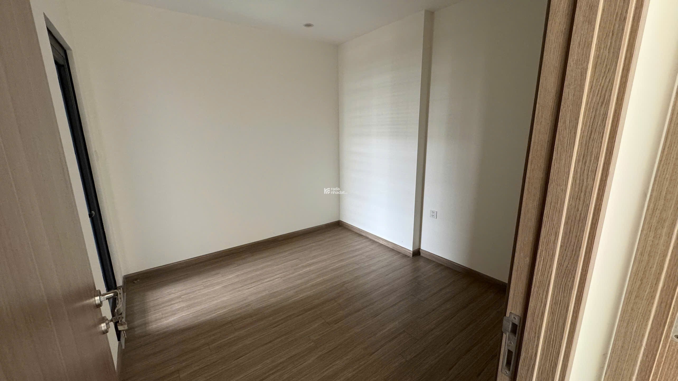 Chính chủ bán lại căn 1PN1 view 3 mặt thoáng nội khu Origami, Vinhomes