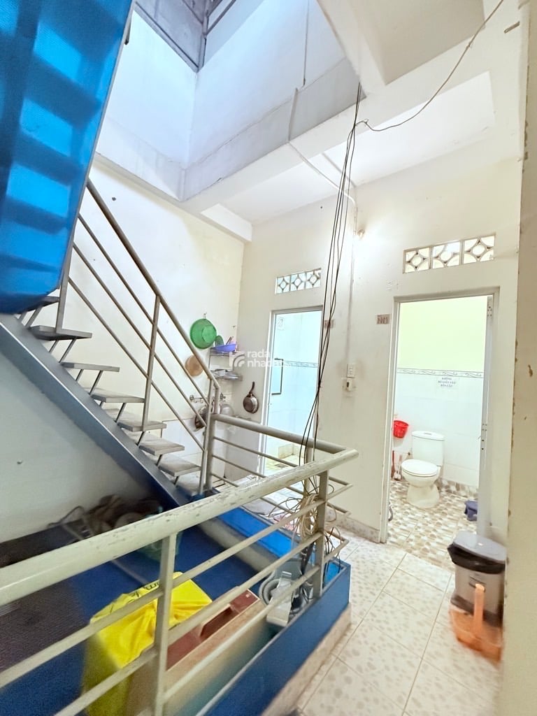 bán nhà gần chế lan viên trường chinh