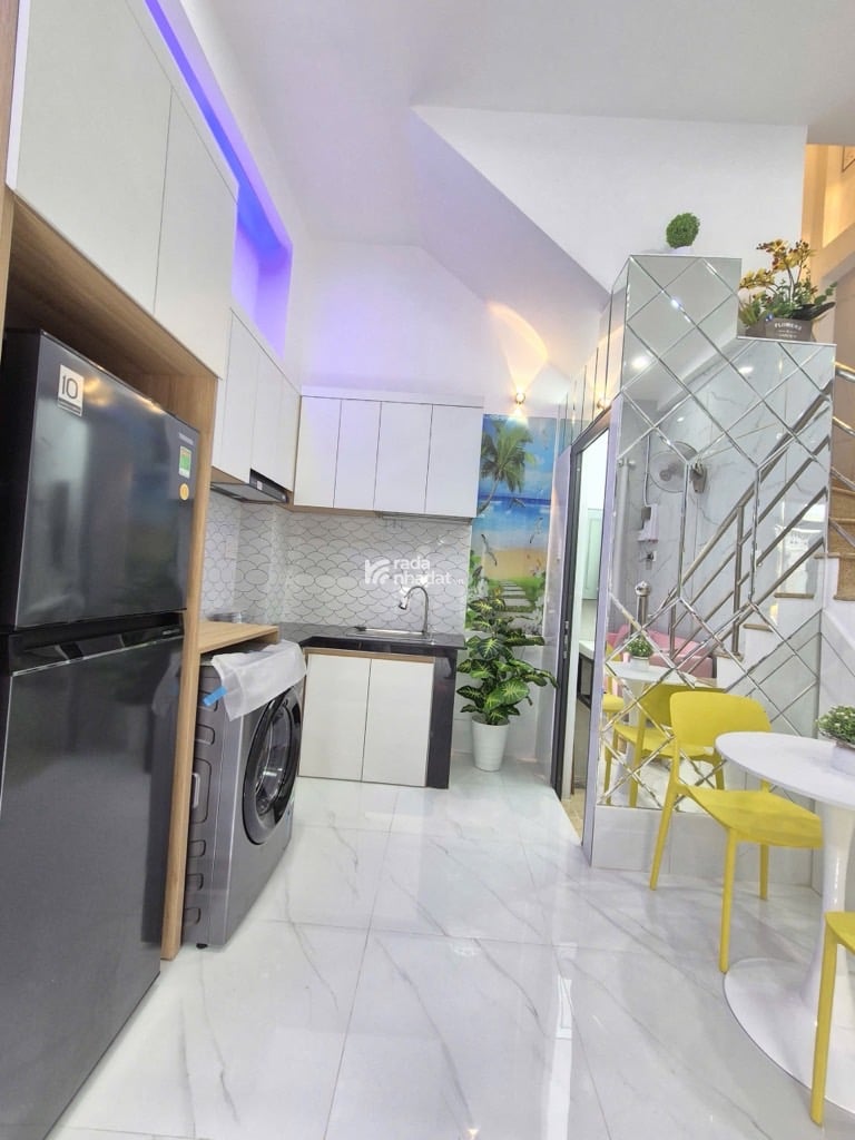 NGAY ĐẦM SEN, HẺM XE HƠI HÒA BÌNH, TÂN PHÚ, 21M2 HIẾM CÓ. GIẢM 450TR CHỈ 3.6T