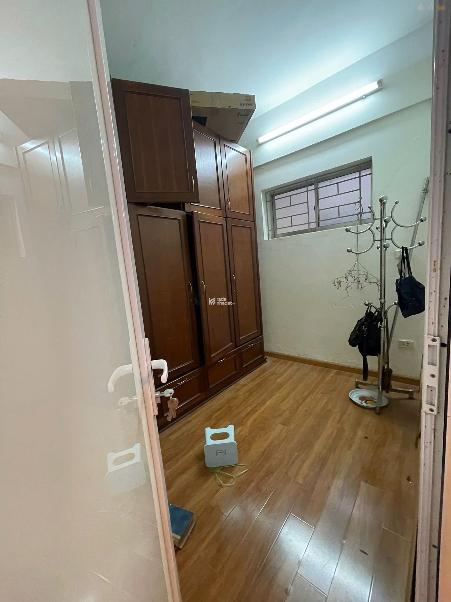 Gia đình tôi chuyển khẩu cần bán căn 3PN đẹp Intracom Cầu Diễn, đầy đủ nội thất, sổ đỏ cất két