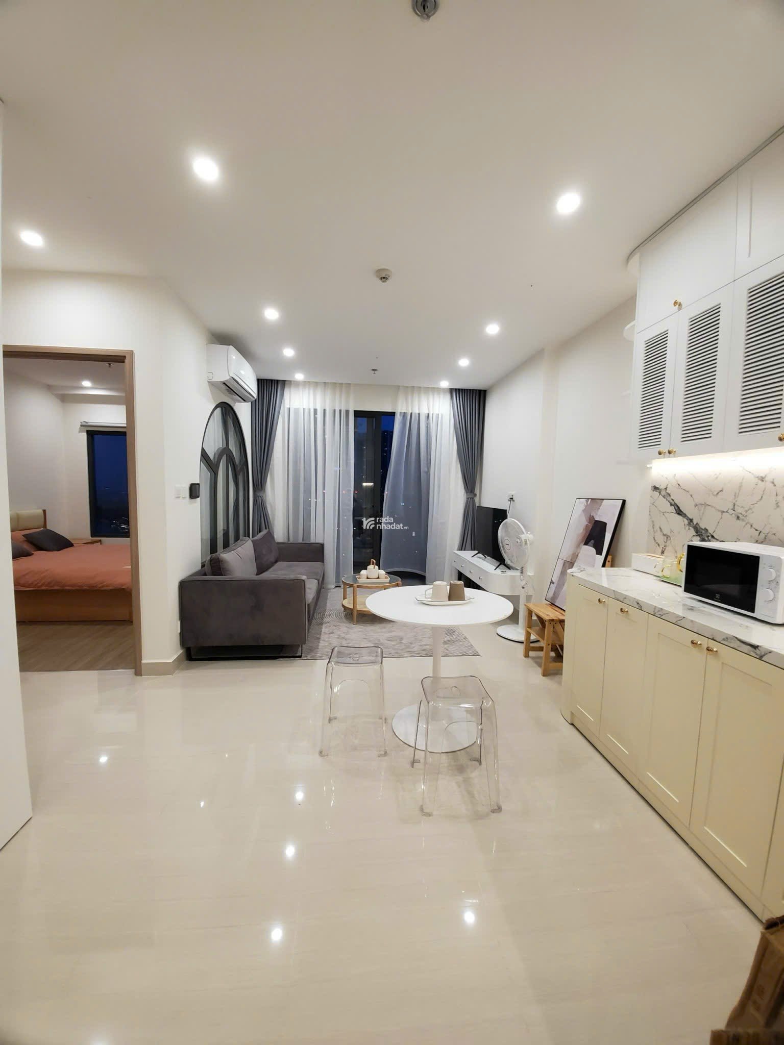 Cho thuê CH tòa S403 VinSmartcity, 1PN1, giá 9-10tr đ/tháng